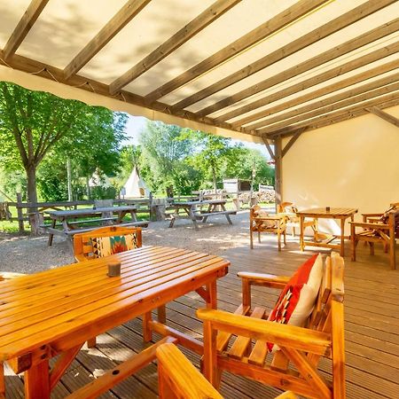 Les Tipis Du Bonheur De Vivre Ξενοδοχείο Brûlon Εξωτερικό φωτογραφία