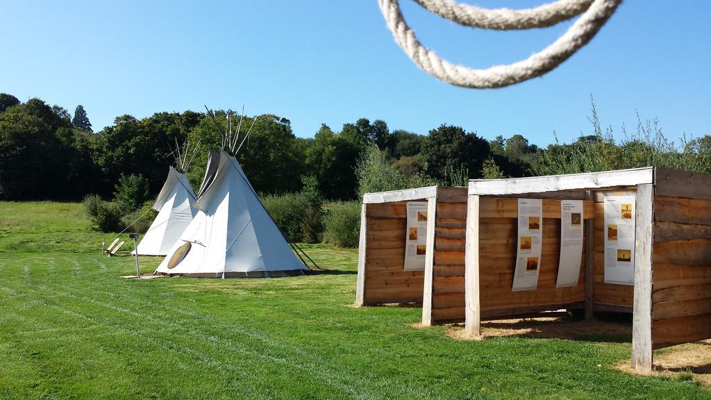 Les Tipis Du Bonheur De Vivre Ξενοδοχείο Brûlon Εξωτερικό φωτογραφία